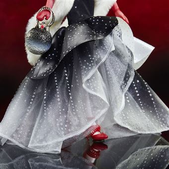 Poupée Disney Princesses Vilains Style Series Cruella d'Enfer