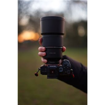 Objectif hybride Samyang AF 135mm f/1.8 noir pour Sony FE