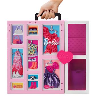 Poupée Barbie et son méga dressing