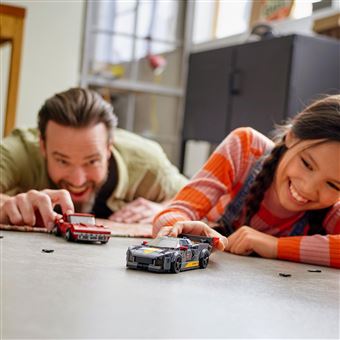 LEGO® Speed Champions 76903 Chevrolet Corvette C8.R Race Car et 1968 Chevrolet Corvette