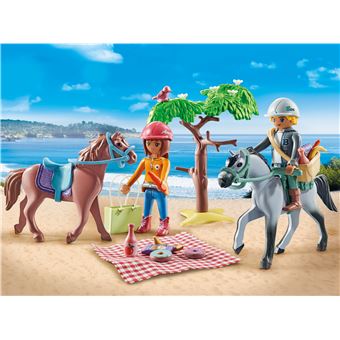 Amelia et Ben avec chevaux