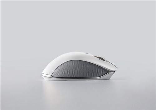 Avec la Pro Click, Razer accouche d'une souris blanche