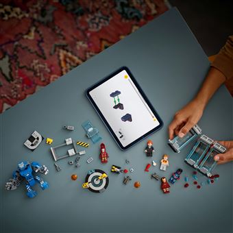 LEGO® Super Heroes 76315 Le laboratoire d’Iron Man : la salle des armures