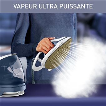 <p>CALOR Pro Express Ultimate centrale vapeur, 7,5 bars, Debit vapeur de 120g/min, Fonction pressing 500 g/min, Semelle Durilium Airglide autoclean, Bleue, GV9224C1</p>