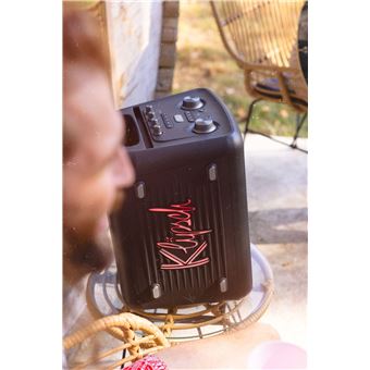 La Vegas reprend la signature sonore Klipsch avec son tweeter a compression et son haut-parleur de 5,25 pouces permet d''obtenir un son clair et precis, avec des basses profondes malgre la taille compacte de l''enceinte. La puissance sonore atteint 95 dB