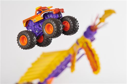 ミニカー MONSTER JAM CHAMP RAMP FREESTYLE Monster Jam, Champ Ramp Freestyle Playset with Exclusive Son