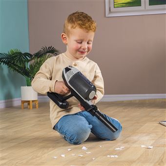 Parfaite replique de l''aspirateur balai X Force Flex de chez ROWENTA. Modele sonore qui emet un vrai bruit d''aspirateur. 3 piles LR44 incluses
