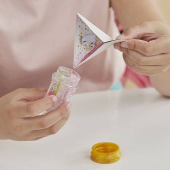 Poupée Disney Princesses Belle Robe Enchantée