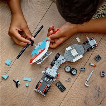 LEGO® Creator 31146 Le camion remorque avec hélicoptère