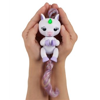 Figurine Evolution Fingerlings Licorne Lumineuse Mackenzie