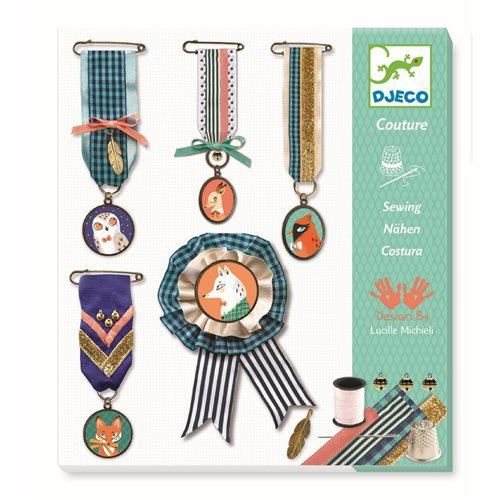 Kit créatif Djeco Couture Médailles
