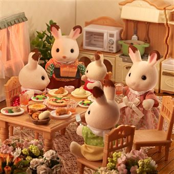 Sylvanian Families - Famille Lapin Gris + Table Repas - Figurines Et Meubles Miniatures