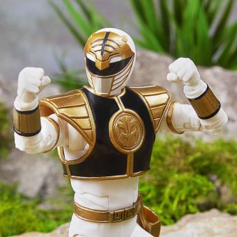 Figurine Power Rangers Premium Rangers MMPR Blanc 15 cm Modèle aléatoire