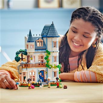 LEGO® Friends 42638 La chambre d’hôte dans un château