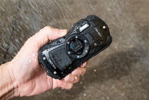 Appareil-photo-compact-etanche