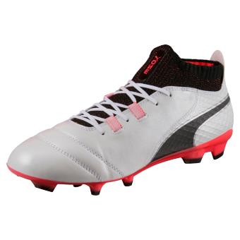 Chaussures de football Puma One 17.1 FG Blanches. noires et rouges Taille  45 - Chaussures ou chaussons de sport - Equipements sportifs | fnac