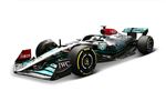 Voiture Bburago 1/43 Racing Mercedes AMG W13 E-Performance avec casque Hamilton