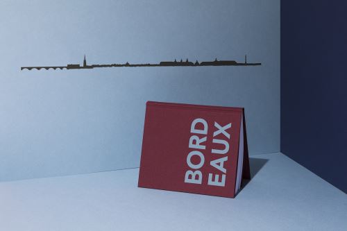 Accessoire de décoration The Line Bordeaux Noir