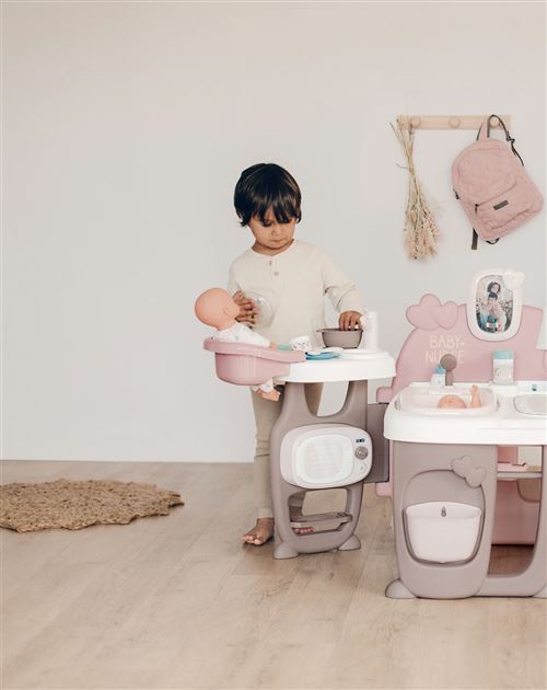 Promo Baby Nurse Grande Maison Des Bébés Smoby chez Hyper U