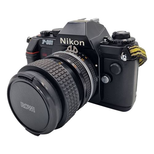 美品 F-301 Nikon ニコン レンズ 35～70mm 1：3.3～4.5 美品 F-301 Nikon ニコン レンズ 35～70mm 1：3.3～4.5