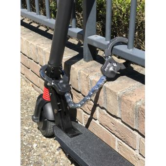 Master Lock Street Cuff - Menottes antivol pour trottinette, vélo et  poussette - Accessoire mobilité urbaine - Master Lock