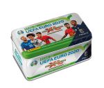 Boîte métal de 8 pochettes soit 48 cartes Panini Adrenalyn XL Road to Uefa Euro 2020TM Modèle Aléatoire