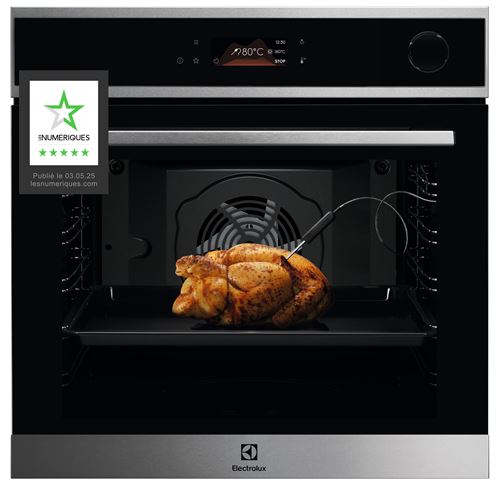 Four SteamCrisp SÉRIE 700 PRO - Cuisson vapeur integree / Chaleur tournante pulsee - 1 mode vapeur 25% - Pyrolyse - Classe defficacite energetique*:A+ - Volume utile cavite (L):XXL 72 - Affichage LCD blanc - Preconisation de temperature