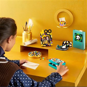 LEGO® Dots 41811 Ensemble de bureau Poudlard