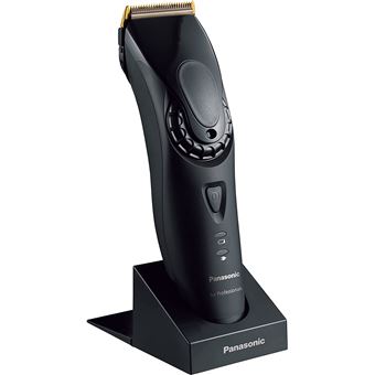 Tondeuse professionnelle a cheveux et a barbe repond aux exigences de qualite des coiffeurs professionnels.Ultralegere (245g) et son ergonomie etudiee pour realiser tous les styles avec un confort de coupe ideal.