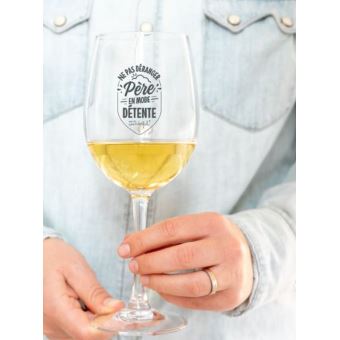 Verre à vin Mr. Wonderful Père en mode détente