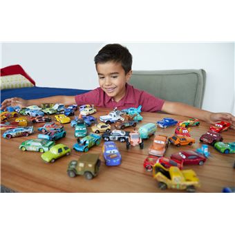 Méga Véhicule Disney Cars Modèle aléatoire