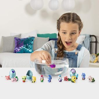 Petite figurine Hatchimal Saison 5 Modèle aléatoire