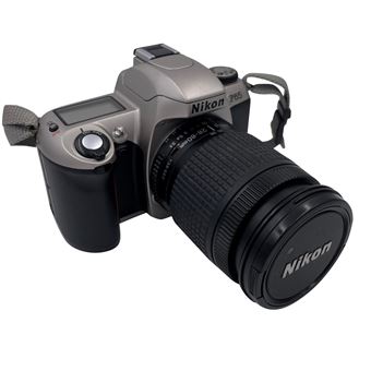 Appareil photo argentique Nikon F65 + zoom Sigma 28-200 1 : 3