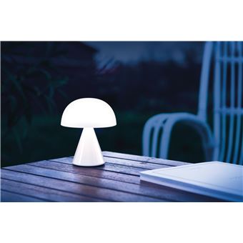 Medium portable LED lamp - Cool or warm white light +7 colors - Push activation light - Dimmer - Water resistant IPX4 - Battery life: up to 24h (tested at 75% brightness, 22C ambient indoor temperature) - Charging time: 2h