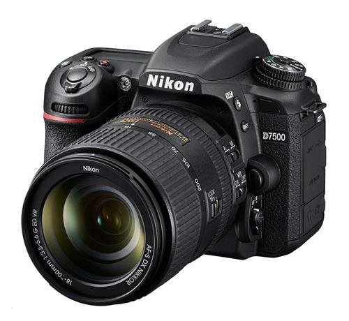 Appareil photo reflex Nikon D7500 + Objectif AF-S DX 18-200mm f/3,5-5,6 G ED VRII