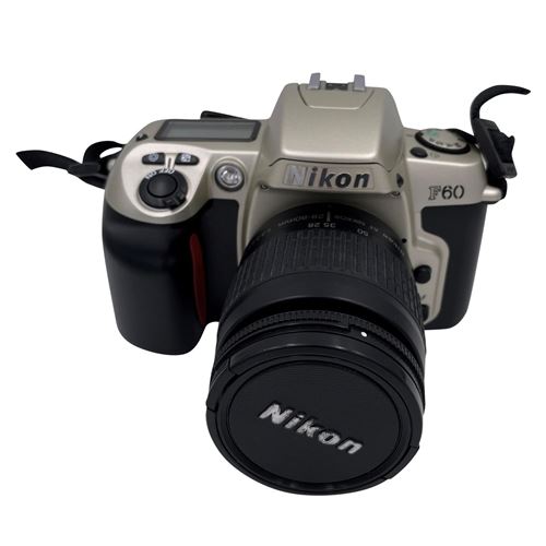Appareil photo argentique Nikon F60 28-80mm f3.3-5.6 AF Nikkor Noir et argent Reconditionné