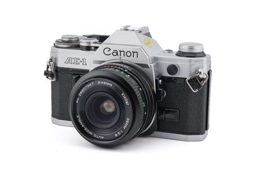 Appareil photo argentique Canon AE-1 Noir et Argent + Vivitar 35mm f2.8 Auto Wide-Angle Reconditionné