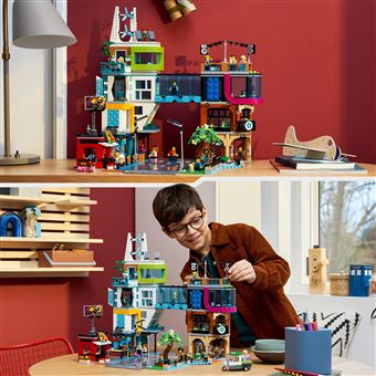 LEGO® City 60380 Le centre-ville