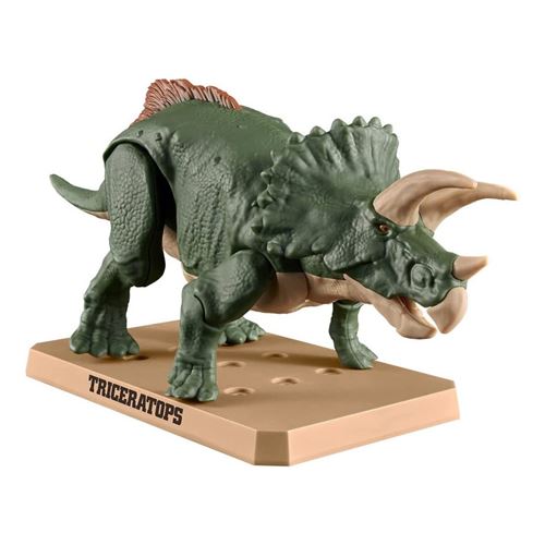 DINOSAUR PLASTIC MODEL KIT BRAND TRICERATOPS
