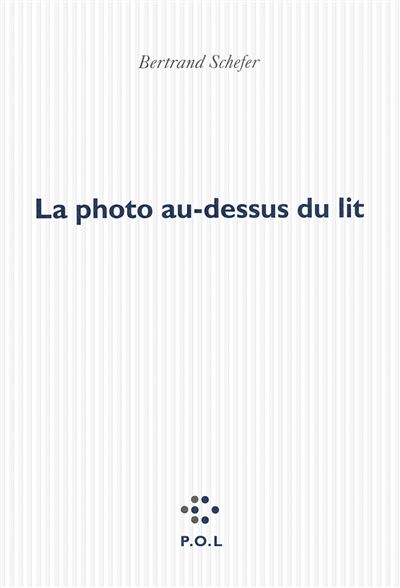 La photo au-dessus du lit