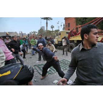 Et Dieu créa la guerre