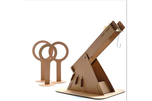 NEWTON'S LAB MAKE YOUR OWN CATAPULT