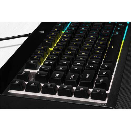Corsair K55 RGB, le clavier gaming rétro-éclairé multicolore