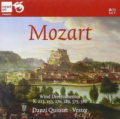 Mozart: Wind Divertimentos