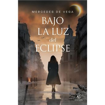 BAJO LA LUZ DEL ECLIPSE - 1