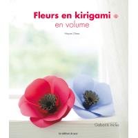 Fleurs en kirigami en volume