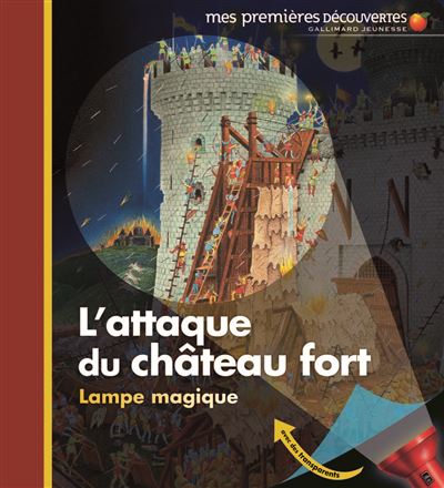 J'observe l'attaque du château fort