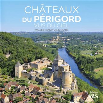 Chateaux du Périgord vus du ciel - 1