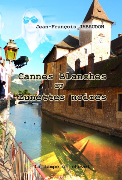 Cannes blanches et lunettes noires