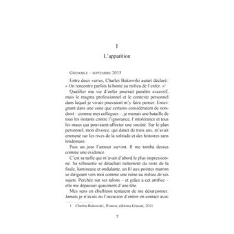 La fille qui voyage au-delà des mers